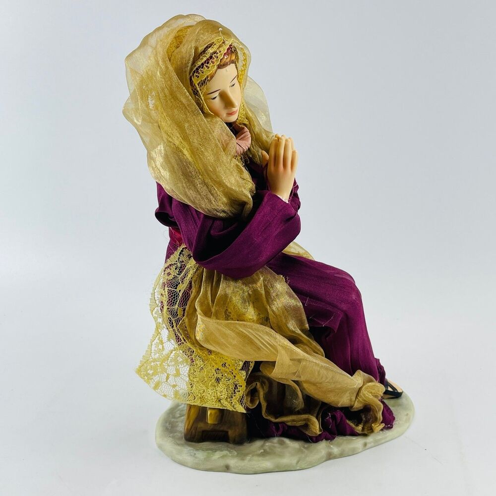 Member's Mark Large Nativity Mary Figurine 2005 Hand-Painted Christmas 10.5 inch - Picture 3 of 9